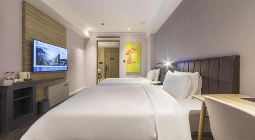 Hotel Hanting Lujiazui Oriental Pearl New Branch