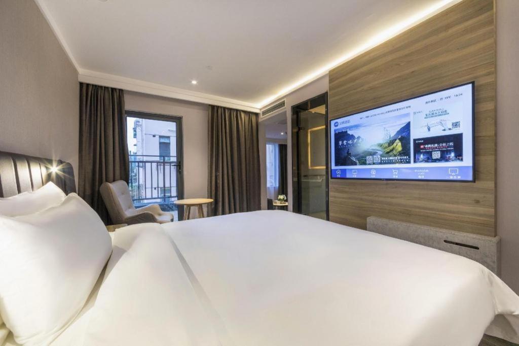 Hotel Hanting Lujiazui Oriental Pearl New Branch