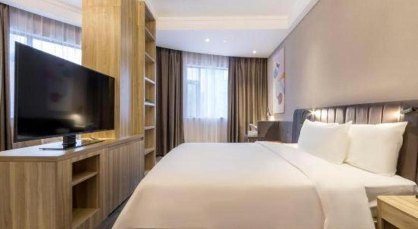 Hotel Hanting Lujiazui Oriental Pearl New Branch 2*