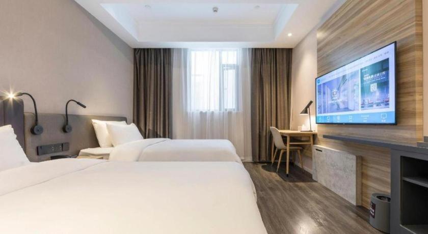 Hanting Lujiazui Oriental Pearl New Branch Hotel 2*