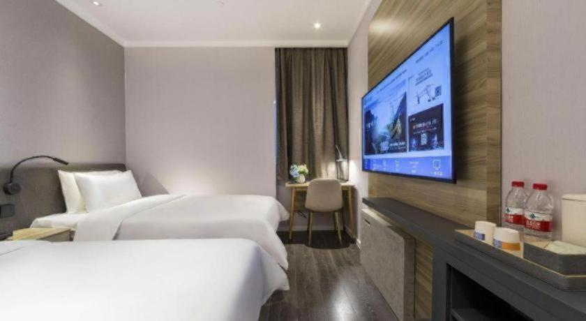 Hotel Hanting Lujiazui Oriental Pearl New Branch